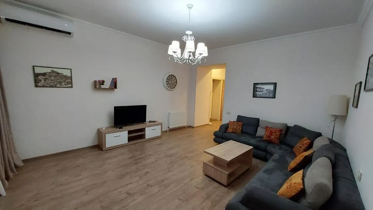 דירות טביליסי Poema 1Br Style On Asatiani