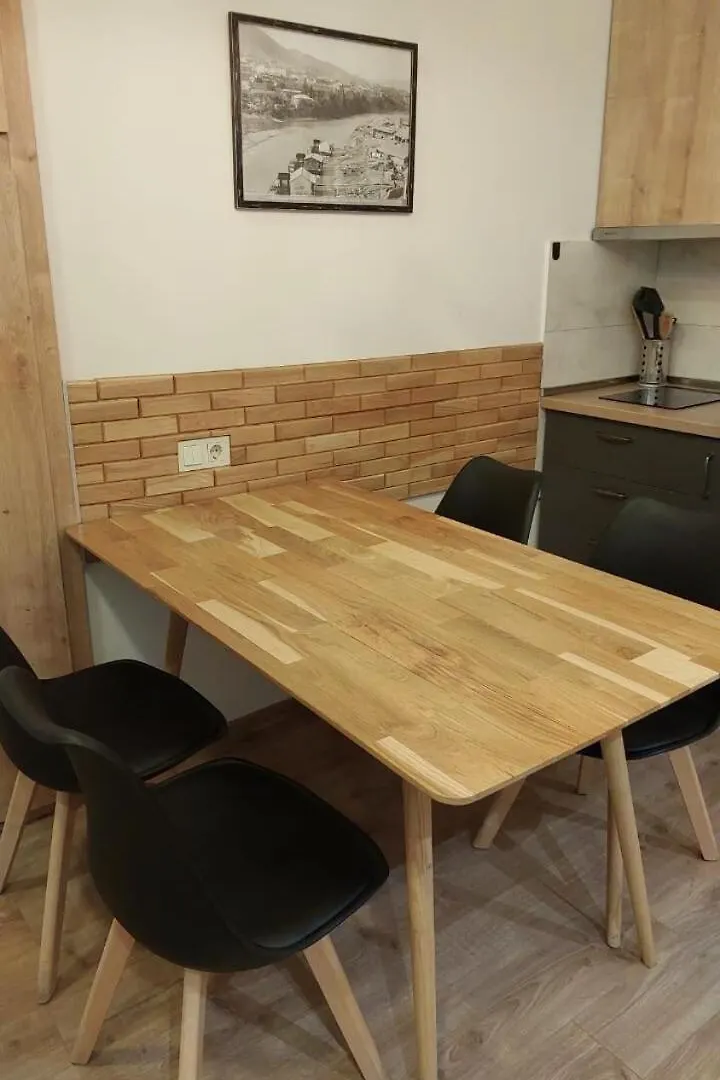 דירות טביליסי Poema 1Br Style On Asatiani